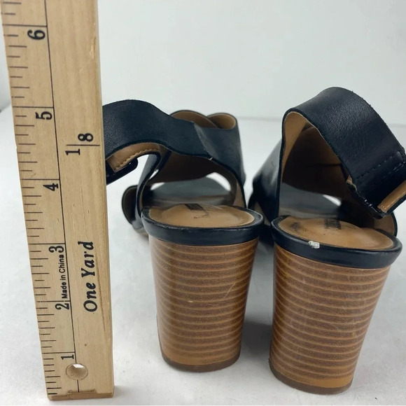 Clarks Collection Womens 9.5 Black Leather Deva Janie Open Toe Heeled Sandals - Picture 2 of 6